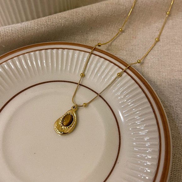 GOLICC Irregular Tiger Eye Stone Necklace - Picture 6 of 10